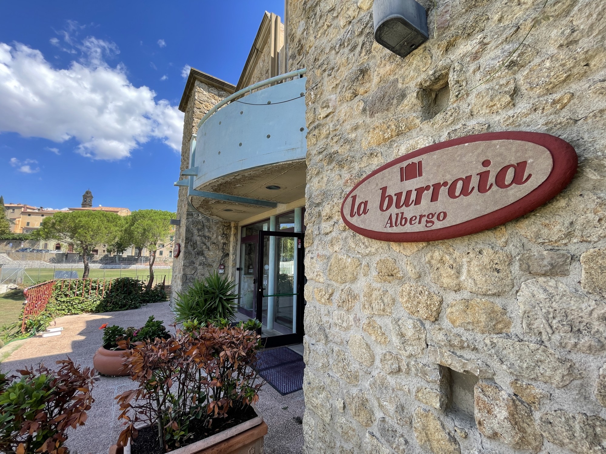 hotel la burraia pomarance